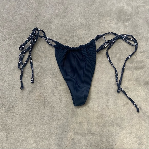 New! Frankie’s Bikini’s Tia ribbed thong string bikini bottom 24129 - Picture 4 of 9